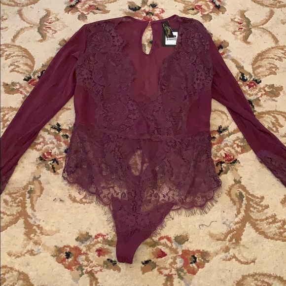 Fashion Nova Tops - Lace long sleeve bodysuit